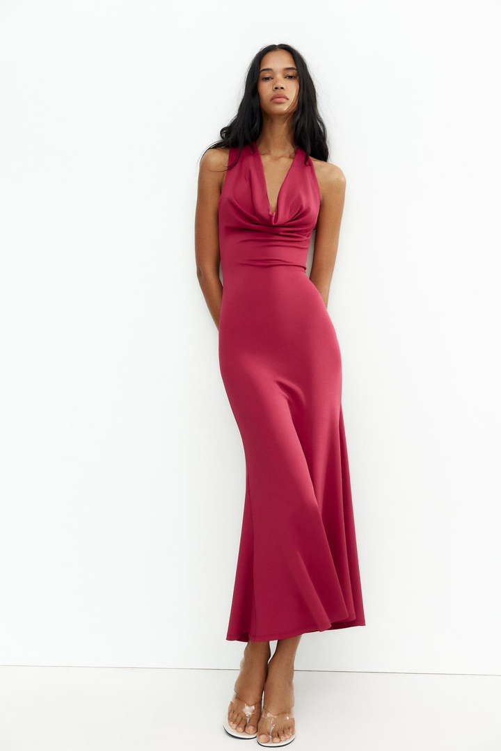 Sevgi – Elegant draperet midikjole