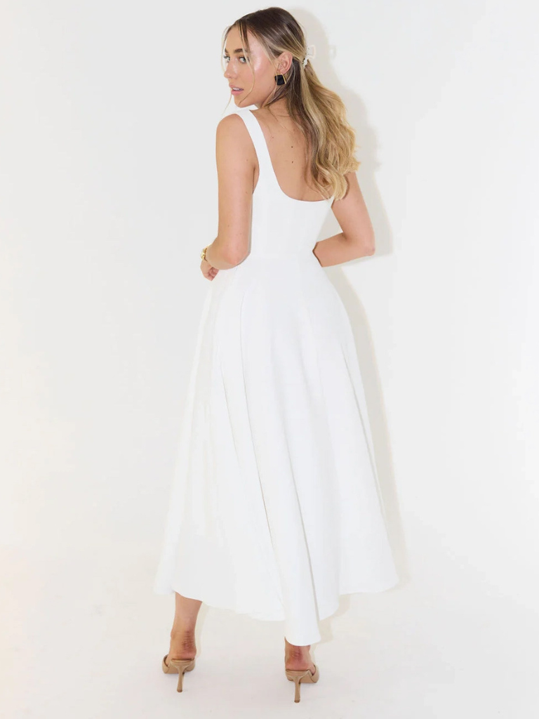 Fioren – Elegant yndefuld midikjole