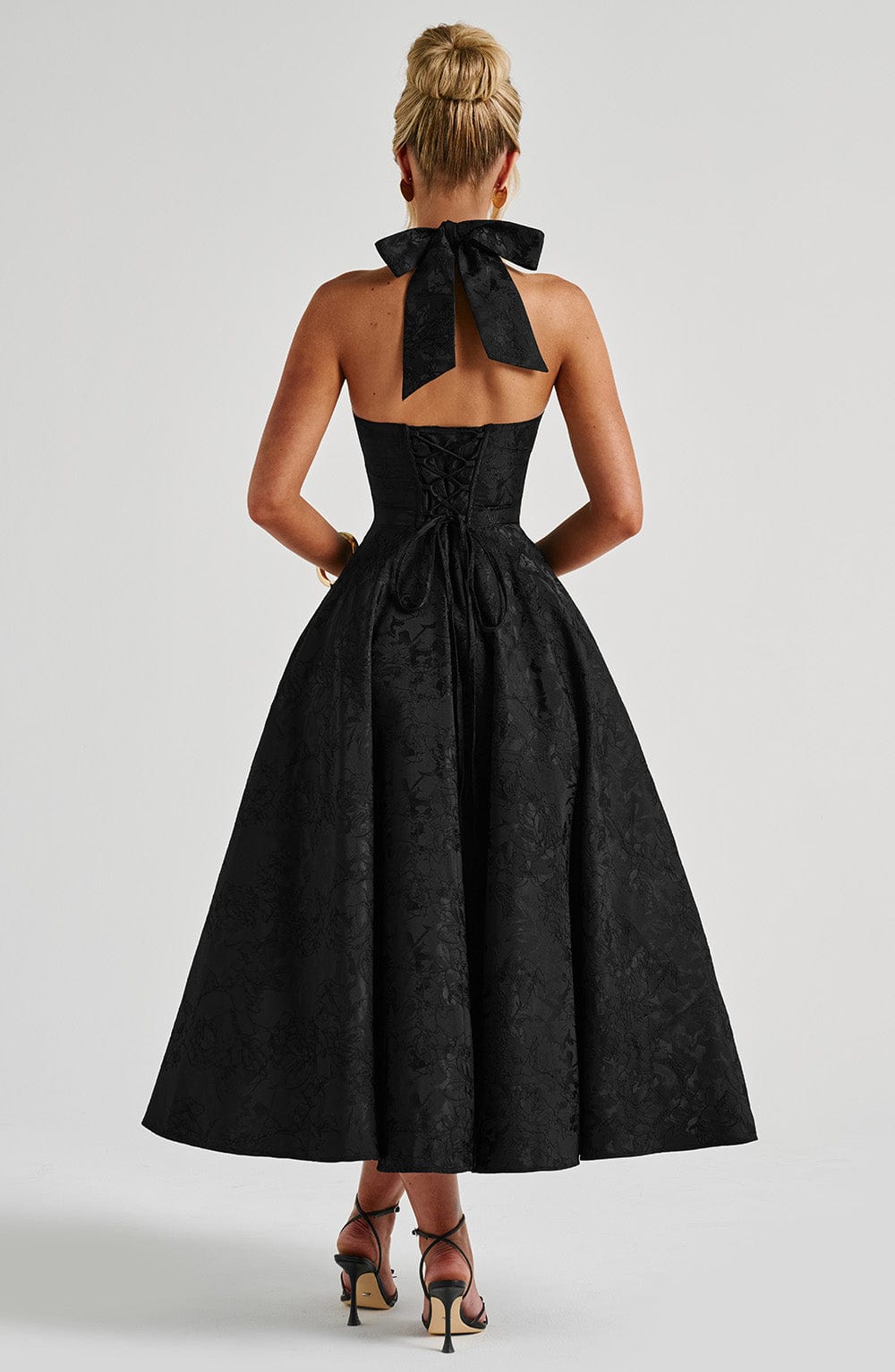 Catalina – Elegant romantisk midikjole