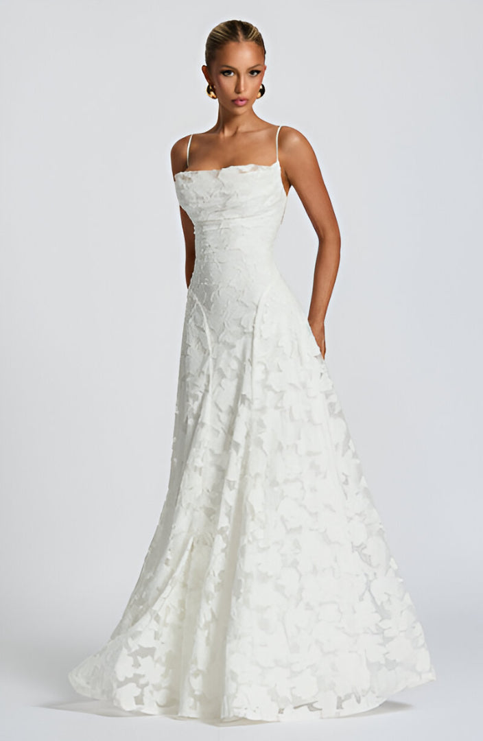 Francisa – Elegant blondekorset maxikjole