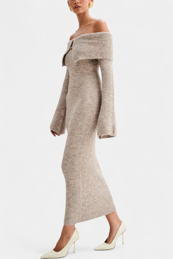 Solsona - Enkelskuldertrøje Fitted Knit Dress