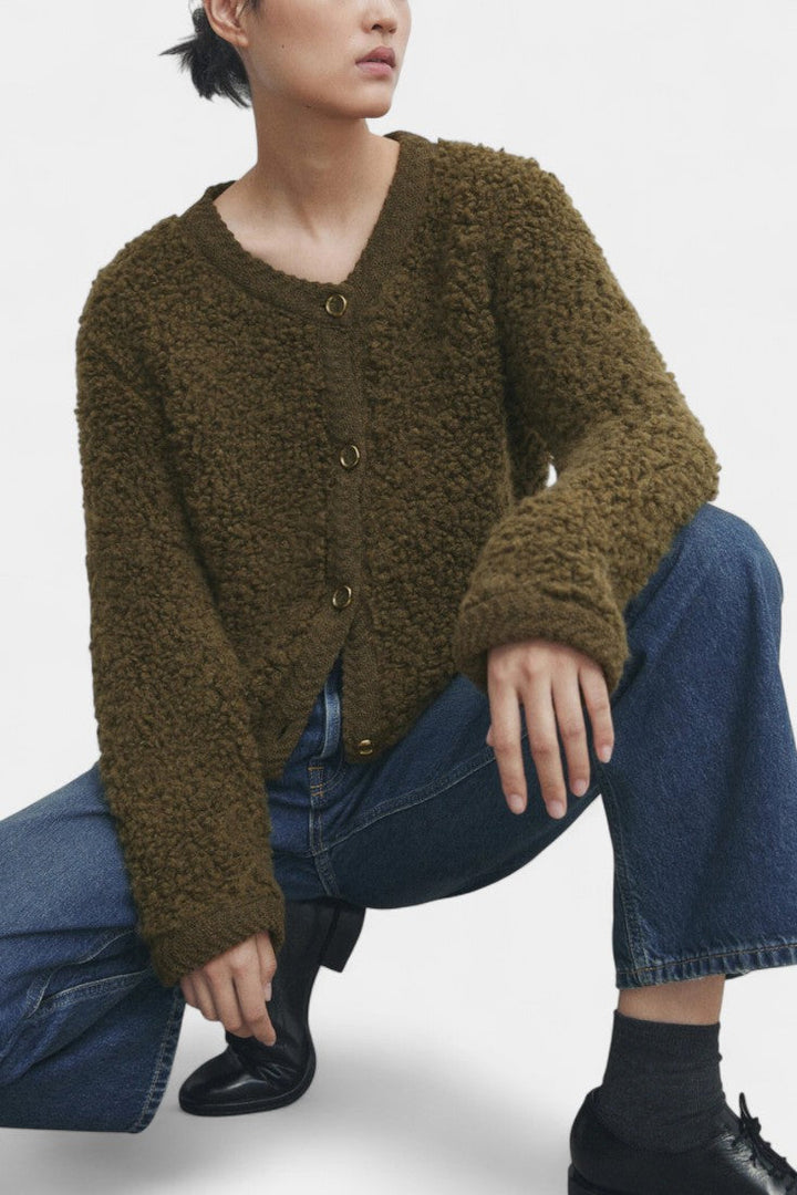 Chenda – Kort cardigan i elegant filtretekstur