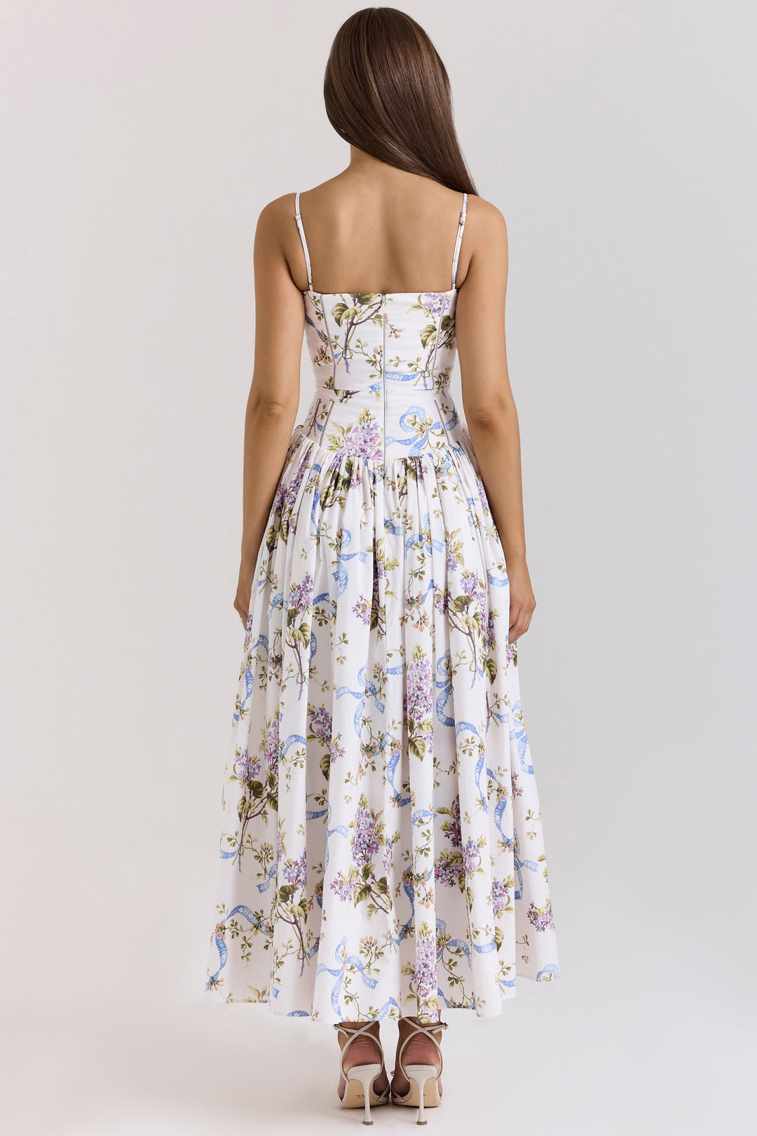 Ysabella – Romantisk vintage båndkjole